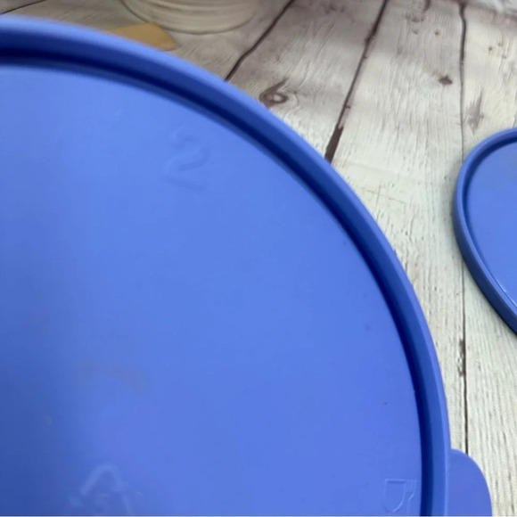 tupperware 2649 crystalwave medium seal and cap  set of two lids/seals size 2 - Picture 5 of 6
